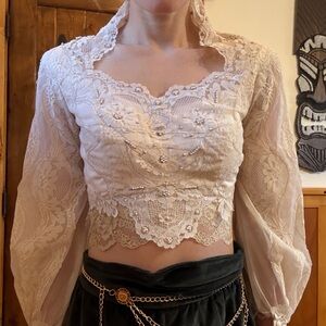 Vintage Rare Find | Elegant Lace Cream/ Light Pink Crop Top